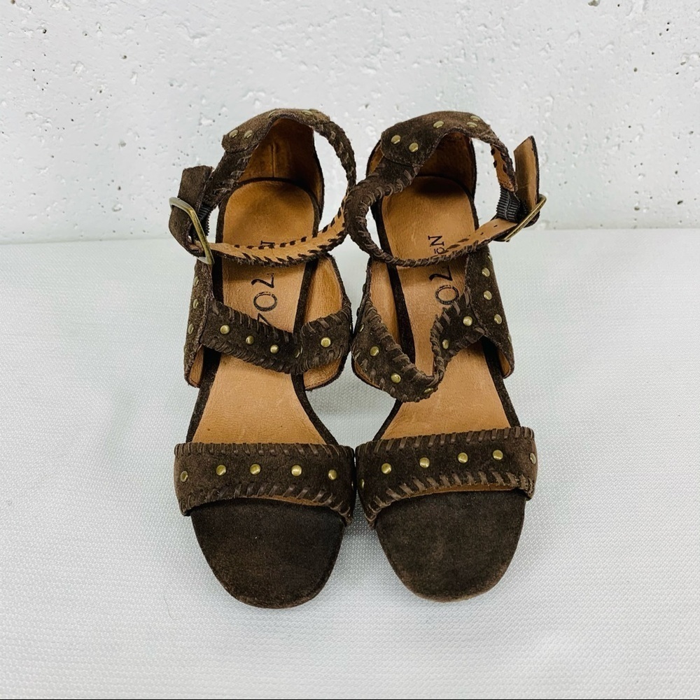 Anthropologie No. 704b Brown Suede Heels Women's Size 36